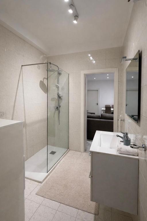 The Urban Lodge bathroom